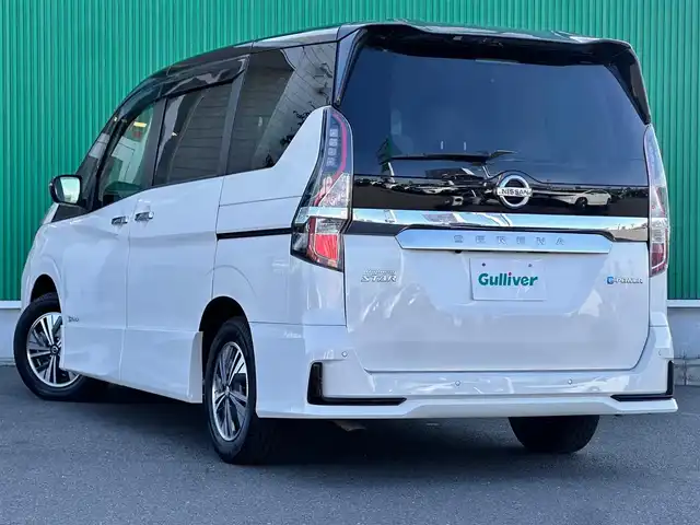 日産 セレナ e－パワー ハイウェイスター V 宮城県 2020(令2)年 5万km ブリリアントホワイトパール 2トーン オートデュアルエアコン&リヤヒーターダクト /＝＝＝/エマージェンシーブレーキ/車線逸脱警報（LDW）/車線逸脱防止支援システム（LDP）/後側方車両検知警報（BSW）/後側方衝突防止支援システム（BSI）/標識検知機能/コーナーセンサー/純正フリップダウンモニター/純正10インチナビ/・CD/DVD/・Bluetooth/・フルセグTV/バックカメラ/ビルトインETC/ドライブレコーダー/ハンズフリーパワースライドドア（両側）/革巻きステアリング/ステアリングスイッチ/LEDヘッドランプ/フォグランプ/オートライト/スマートキー＆プッシュスタート/電動格納ミラー/純正15インチAW/純正フロアマット/純正ドアバイザー/Wエアバッグ