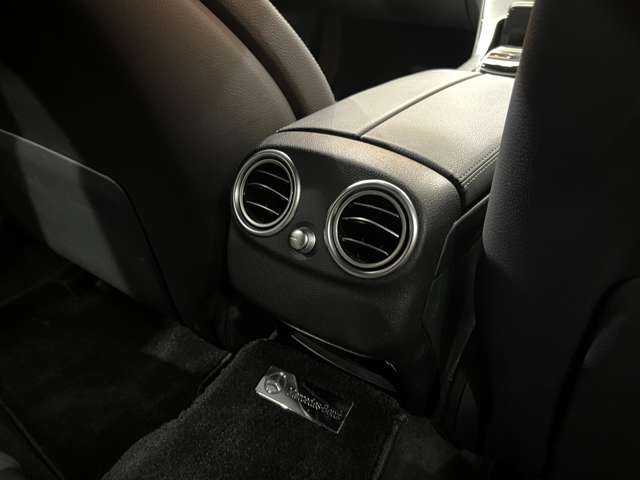 メルセデス・ベンツ Ｃ２２０ｄ ステーションワゴン アバンギャルドAMGライン 千葉県 2018(平30)年 4.9万km オブシディアンブラック レザーＥＸＣ　/１オーナー　/純正ナビ　/バックカメラ　/ＡＣＣ　/ＨＵＤ　/Ｂｕｒｍｅｓｔｅｒサウンド　/黒革　/シートヒーター　/パワーシート　/ＬＥＤヘッドライト　/ハイビームアシスト　/電動リアゲート　/エアサス