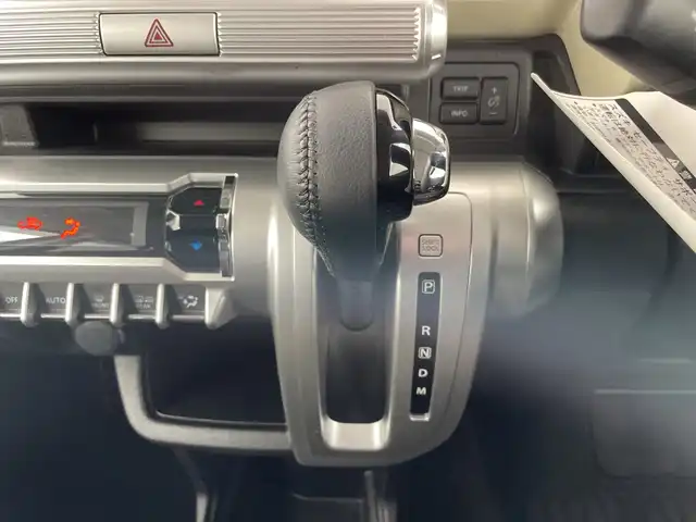 スズキ クロスビー HYBRID MZ 大分県 2018(平30)年 5.2万km スーパーブラックパール ・デュアルカメラブレーキサポート/・クルーズコントロール/・純正メモリナビ/・ＤＶＤ・ＣＤ・ＳＤ・ＢＴ・フルセグＴＶ/・パドルシフト/・ステアリングスイッチ/・前席シートヒーター/・レーンキープアシスト/・横滑り防止装置/・前後録画ドライブレコーダー/・LEDヘッドライト/・オートライト/・スマートキー/・プッシュスタート/・アイドリングストップ/・ETC