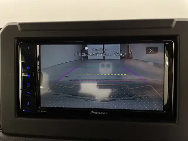 スズキ ジムニー シエラ JC 新潟県 2024(令6)年 0.8万km ミディアムグレー 4WD/デュアルセンサーブレーキサポート/サイドステップ/純正ディスプレイオーディオ/　CD/DVD/Bluetooth/バックカメラ/クルーズコントロール/LEDオートライト/シートヒーター/純正15インチアルミホイール/前後ドラレコ/電格ミラー/ウィンカーミラー/レーンキープアシスト/サイドスカート/スマートキー/ビルトインETC
