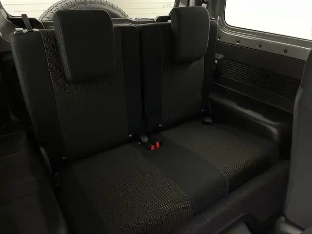 スズキ ジムニー シエラ JC 新潟県 2024(令6)年 0.8万km ミディアムグレー 4WD/デュアルセンサーブレーキサポート/サイドステップ/純正ディスプレイオーディオ/　CD/DVD/Bluetooth/バックカメラ/クルーズコントロール/LEDオートライト/シートヒーター/純正15インチアルミホイール/前後ドラレコ/電格ミラー/ウィンカーミラー/レーンキープアシスト/サイドスカート/スマートキー/ビルトインETC