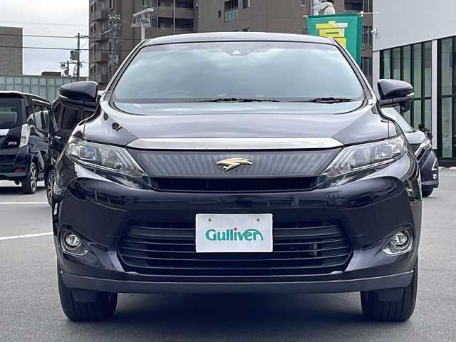 トヨタ ハリアー プレミアム 長野県 2015(平27)年 6.9万km スパークリングブラックパールクリスタルシャイン 寒冷地仕様/９インチ アルパインナビ/Bluetooth Audio/ビルドインＥＴＣ/バックカメラ/パワーバックドア/社外エンジンスターター/クルーズコントロール/ステアリングスイッチ/純正フロアマット/プッシュスタート/ＬＥＤヘッドライト/オートライト/オートマチックハイビーム/ウインドシールドデアイサー/フォグランプ/ドアバイザー/スマートキー/レーンキープアシスト/横滑り防止機能/盗難防止機能
