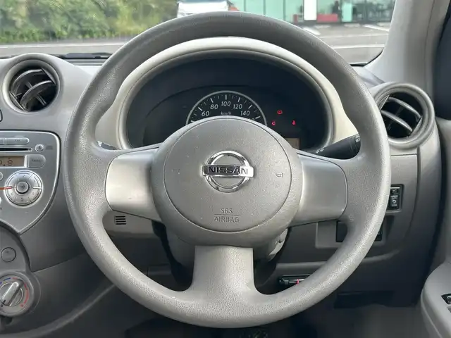 日産 マーチ 12X 鹿児島県 2011(平23)年 8.5万km ピンク オートライト/アイドリングストップ/ヘッドライトレベライザー/プッシュスタート/パワーステアリング/パワーウィンドウ/CDチェンジャー/AUX/社外フロアマット/ABS/盗難防止装置/ETC/スマートキー