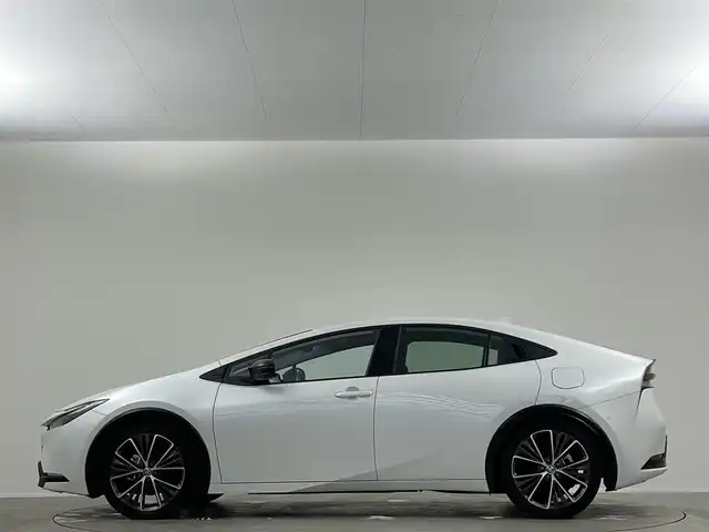 トヨタ プリウス Z 埼玉県 2023(令5)年 1.9万km プラチナホワイトパールマイカ 純正12.3インチDA（コネクトナビ付）アラウンドビューモニター デジタルインナーミラー BSM シートヒーター ベンチレーション メモリー付パワーシート ドライブレコーダー パーキングアシスト