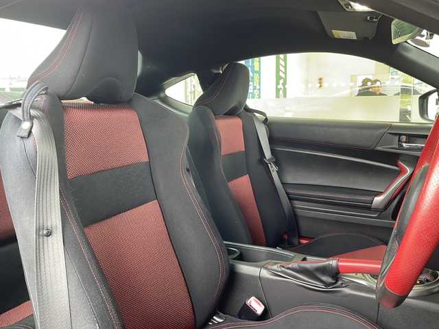 トヨタ ８６ GT 福島県 2012(平24)年 7.8万km クリスタルブラックシリカ 登録時走行距離：77674km/純正SDナビ/ (フルセグTV/BT/CD/DVD/AM/FM)/プッシュスタート/MTモード付AT/ETC/革巻きステアリング/パドルシフト/純正フロアマット/電動格納ミラー/純正17インチAW/オートライト/横滑り防止装置/スマートキー/スペアキー×１/保証書/取扱説明書