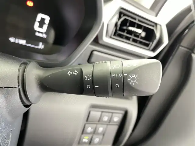 トヨタ ライズ Z 福井県 2020(令2)年 3.2万km ブラックマイカメタリック 純正ディスプレイオーディオ/・Bluetooth/フルセグTV/AM/FM/全方位カメラ/ドラレコ/ビルトインETC/純正17インチAW/アダプティブクルーズコントロール/シートヒーター/コーナーセンサー/レーンキープアシスト/LEDヘッドライト
