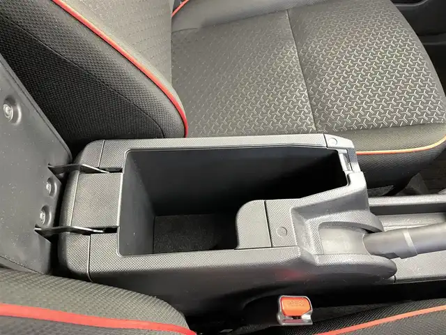 トヨタ ライズ Z 福井県 2020(令2)年 3.2万km ブラックマイカメタリック 純正ディスプレイオーディオ/・Bluetooth/フルセグTV/AM/FM/全方位カメラ/ドラレコ/ビルトインETC/純正17インチAW/アダプティブクルーズコントロール/シートヒーター/コーナーセンサー/レーンキープアシスト/LEDヘッドライト