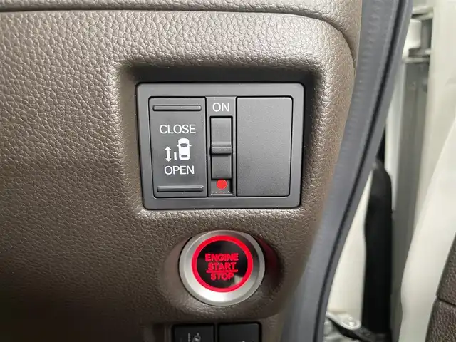 ホンダ Ｎ ＢＯＸ L 大阪府 2021(令3)年 3.5万km プラチナホワイトパール ワンオーナー/メモリナビ/衝突被害軽減システム/ワンセグテレビ/バックカメラ/ウィンカーミラー/クルーズコントロール/前席シートヒーター/ドアバイザー/プッシュスタート/片側パワースライドドア/ETC/LEDヘッドライト/新車保証書/取扱説明書