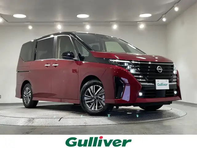 日産 セレナ e－パワー ハイウェイスター V 愛知県 2023(令5)年 0.5万km 赤／黒 純正12.3インチカラーディスプレイ/・TV/AM/FM/Bluetooth/USB///Android Auto/Apple CarPlay/LEDヘッドライトシステム/運転支援インテリジェットクルーズ/・車間維持/側方後方/ハンドル/緊急/駐車/アラウンドビューモニター/スマートルームミラー/ワイヤレス充電/ビルトインETC2.0/プロパイロット/衝突軽減ブレーキ/両側パワースライドドア/純正アルミホイール/１００V電源/USB接続