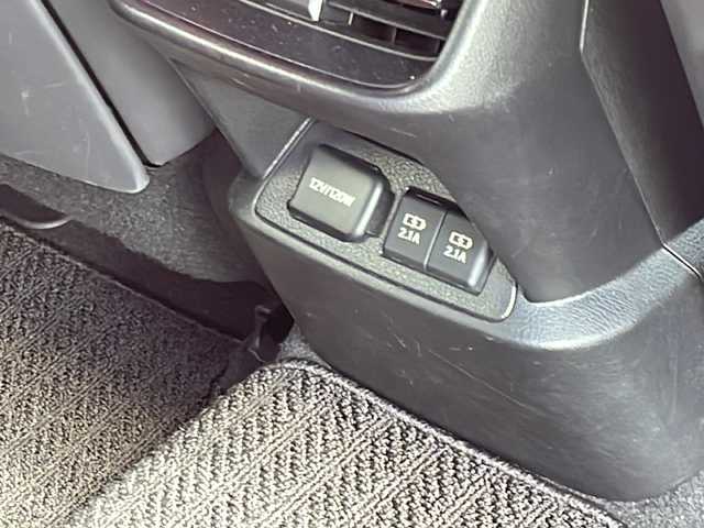 レクサス ＥＳ 300h Fスポーツ 福岡県 2020(令2)年 5.9万km ホワイトノーヴァガラスフレーク 純正メモリナビ/バックカメラ/Bluetooth/CD/DVD再生機能有/フルセグTV/サンルーフ/パワーバックドア/コーナーセンサー/純正アルミホイール/純正フロアマット/オートクルーズコントロール/ドラレコ