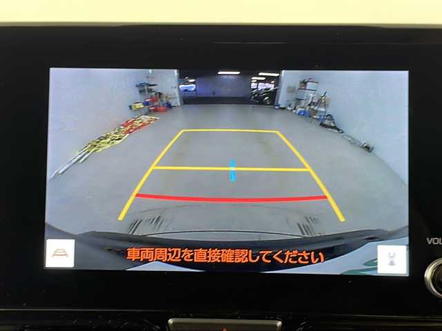 トヨタ ヤリスクロス ハイブリッド G 埼玉県 2024(令6)年 1.4万km ブラックマイカ 純正ディスプレイオーディオ/（ＢＴ/ＡＭ/ＦＭ/ｍｉｒａｃａｓｔ）/バックカメラ/ＢＳＭ/レーダークルーズコントロール/オートハイビーム/前後ドライブレコーダー/横滑り防止装置/取扱説明書/ビルトインＥＴＣ/スペア１本/オートハイビーム/純正フロアマット/純正アルミホイール