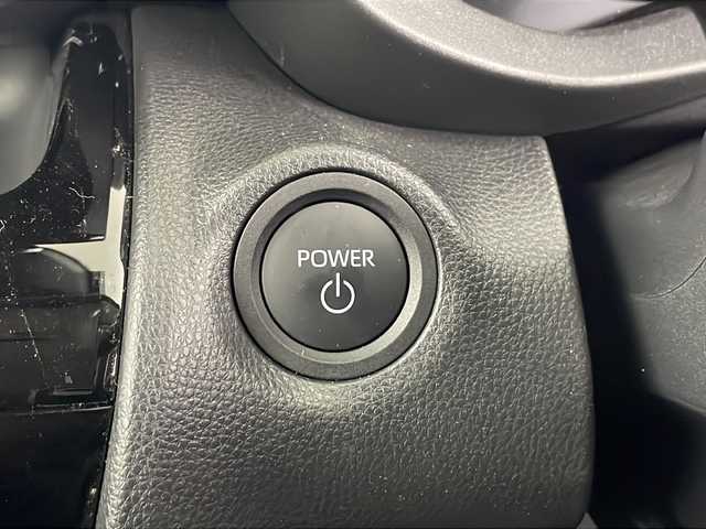 トヨタ ヤリスクロス ハイブリッド G 埼玉県 2024(令6)年 1.4万km ブラックマイカ 純正ディスプレイオーディオ/（ＢＴ/ＡＭ/ＦＭ/ｍｉｒａｃａｓｔ）/バックカメラ/ＢＳＭ/レーダークルーズコントロール/オートハイビーム/前後ドライブレコーダー/横滑り防止装置/取扱説明書/ビルトインＥＴＣ/スペア１本/オートハイビーム/純正フロアマット/純正アルミホイール