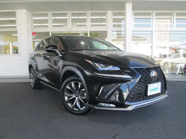 レクサス ＮＸ 300 Fスポーツ 千葉県 2019(令1)年 3.4万km グラファイトブラックガラスフレーク ワンオーナー/4WD/純正10.3型ナビ、フルセグTV(キャンセラー有)/バック&サイドカメラ/純正オーディオ【DVD/CD/BT/SD/USB】/マークレビンソン/サンルーフ/赤革シート/Lexus Safety System ＋/LEDヘッドライト&LEDフォグランプ/レーダークルーズコントロール/レーンキープアシスト/パドルシフト付き革巻きステアリング/クリアランスソナー/運転席シートメモリ/ステアリングヒーター/前席パワーシート&シートヒーター&エアシート/パワーバックドア/純正前方ドライブレコーダー/社外レーダー探知機/ビルトインETC2.0/AC100V/スマートキー×2、カードキー×1/取扱説明書/ナビ取扱説明書/新車時保証書/レクサス整備記録簿(R2/R3/R4/R5/R6)