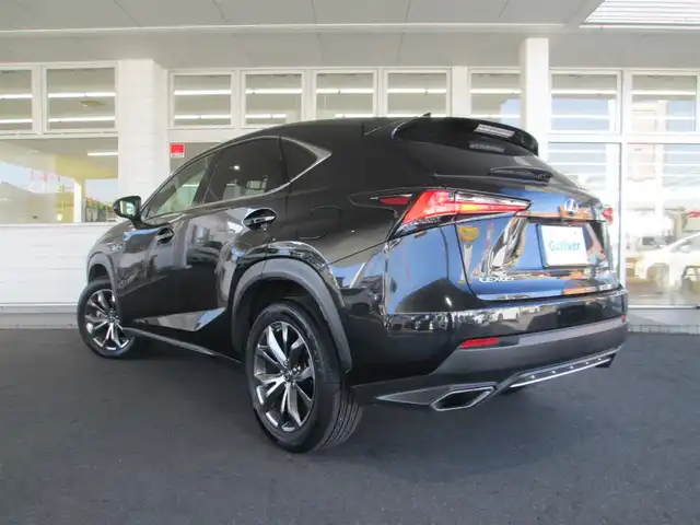 レクサス ＮＸ 300 Fスポーツ 千葉県 2019(令1)年 3.4万km グラファイトブラックガラスフレーク ワンオーナー/4WD/純正10.3型ナビ、フルセグTV(キャンセラー有)/バック&サイドカメラ/純正オーディオ【DVD/CD/BT/SD/USB】/マークレビンソン/サンルーフ/赤革シート/Lexus Safety System ＋/LEDヘッドライト&LEDフォグランプ/レーダークルーズコントロール/レーンキープアシスト/パドルシフト付き革巻きステアリング/クリアランスソナー/運転席シートメモリ/ステアリングヒーター/前席パワーシート&シートヒーター&エアシート/パワーバックドア/純正前方ドライブレコーダー/社外レーダー探知機/ビルトインETC2.0/AC100V/スマートキー×2、カードキー×1/取扱説明書/ナビ取扱説明書/新車時保証書/レクサス整備記録簿(R2/R3/R4/R5/R6)