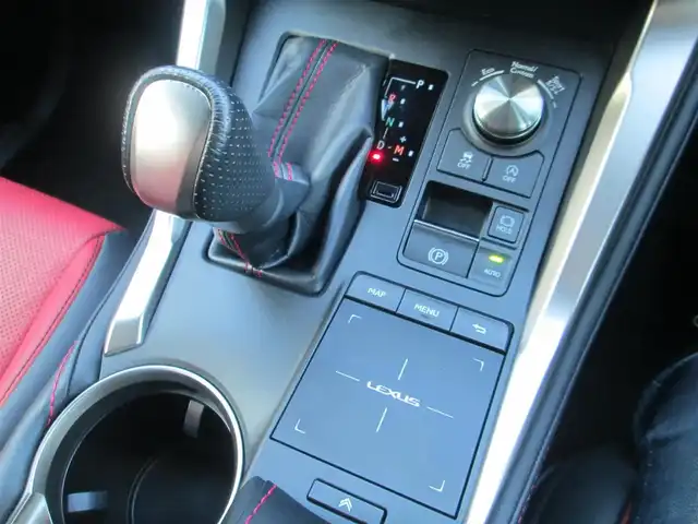 レクサス ＮＸ 300 Fスポーツ 千葉県 2019(令1)年 3.4万km グラファイトブラックガラスフレーク ワンオーナー/4WD/純正10.3型ナビ、フルセグTV(キャンセラー有)/バック&サイドカメラ/純正オーディオ【DVD/CD/BT/SD/USB】/マークレビンソン/サンルーフ/赤革シート/Lexus Safety System ＋/LEDヘッドライト&LEDフォグランプ/レーダークルーズコントロール/レーンキープアシスト/パドルシフト付き革巻きステアリング/クリアランスソナー/運転席シートメモリ/ステアリングヒーター/前席パワーシート&シートヒーター&エアシート/パワーバックドア/純正前方ドライブレコーダー/社外レーダー探知機/ビルトインETC2.0/AC100V/スマートキー×2、カードキー×1/取扱説明書/ナビ取扱説明書/新車時保証書/レクサス整備記録簿(R2/R3/R4/R5/R6)
