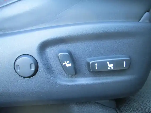 レクサス ＮＸ 300 Fスポーツ 千葉県 2019(令1)年 3.4万km グラファイトブラックガラスフレーク ワンオーナー/4WD/純正10.3型ナビ、フルセグTV(キャンセラー有)/バック&サイドカメラ/純正オーディオ【DVD/CD/BT/SD/USB】/マークレビンソン/サンルーフ/赤革シート/Lexus Safety System ＋/LEDヘッドライト&LEDフォグランプ/レーダークルーズコントロール/レーンキープアシスト/パドルシフト付き革巻きステアリング/クリアランスソナー/運転席シートメモリ/ステアリングヒーター/前席パワーシート&シートヒーター&エアシート/パワーバックドア/純正前方ドライブレコーダー/社外レーダー探知機/ビルトインETC2.0/AC100V/スマートキー×2、カードキー×1/取扱説明書/ナビ取扱説明書/新車時保証書/レクサス整備記録簿(R2/R3/R4/R5/R6)