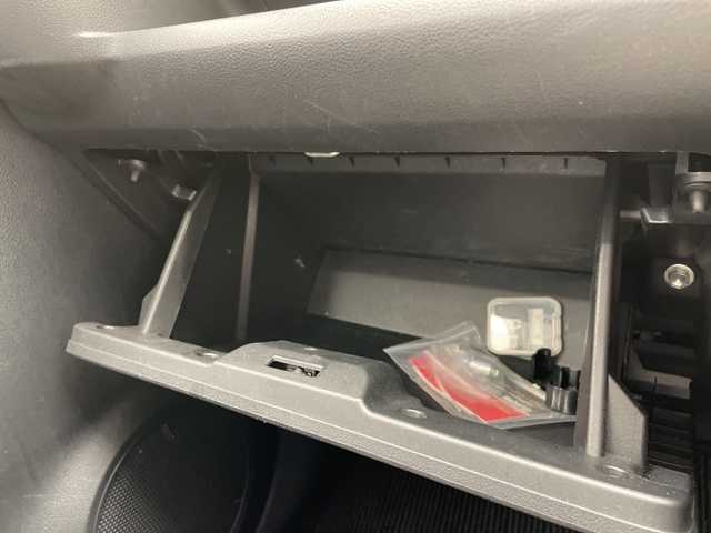 トヨタ ピクシスエポック L 愛知県 2020(令2)年 3.7万km ブライトシルバーM 純正ナビ/コーナーセンサー/ドライブレコーダー/CD DVD/Bluetooth/アイドリングストップ/横滑り防止装置