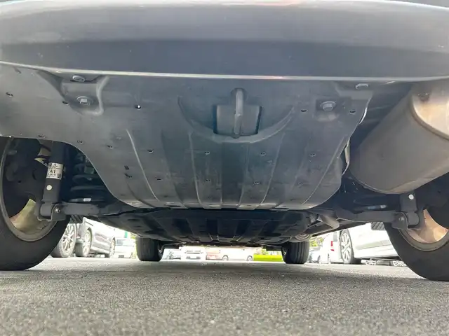 ホンダ ヴェゼル ハイブリッド X 静岡県 2014(平26)年 5.9万km ミスティックグリーンパール エンジンスタートボタン/パワーステアリング/パワーウィンドウ/MTモード付きAT/寒冷地仕様/スマートキー/クルーズコントロール/CDチェンジャー/ETC/バックカメラ/走行中視聴可能フルセグTV/DVD再生機能ありSDナビ/前方ドライブレコーダー/純正フロアマット/D+N席シートヒーター/純正アルミホイール/ABS/横滑り防止装置/前方コーナーセンサー/オートライト/W+サイドエアバック/衝突軽減システム/カーテンエアバック/LEDヘッドライト/オートブレーキホールド