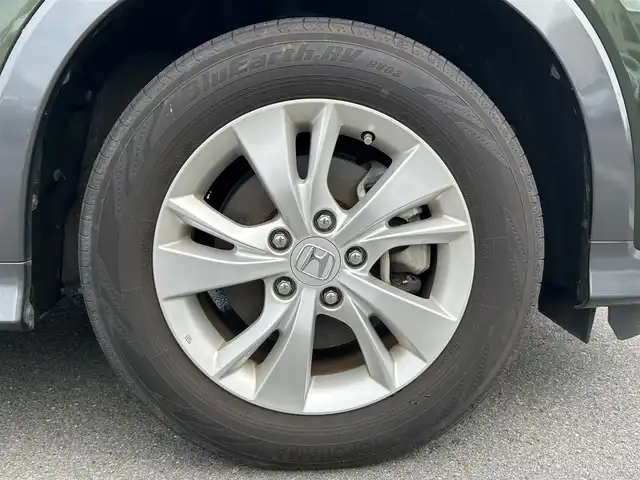 ホンダ ヴェゼル ハイブリッド X 静岡県 2014(平26)年 5.9万km ミスティックグリーンパール エンジンスタートボタン/パワーステアリング/パワーウィンドウ/MTモード付きAT/寒冷地仕様/スマートキー/クルーズコントロール/CDチェンジャー/ETC/バックカメラ/走行中視聴可能フルセグTV/DVD再生機能ありSDナビ/前方ドライブレコーダー/純正フロアマット/D+N席シートヒーター/純正アルミホイール/ABS/横滑り防止装置/前方コーナーセンサー/オートライト/W+サイドエアバック/衝突軽減システム/カーテンエアバック/LEDヘッドライト/オートブレーキホールド