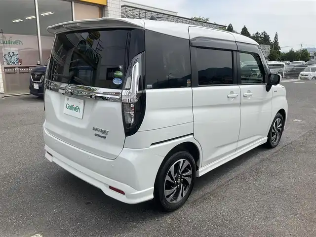 スズキ ソリオ バンディット HV MV 滋賀県 2021(令3)年 3.2万km ピュアホワイトP 車検8年4月まで/スズキセーフティサポート/純正9インチナビ/Bluetooth、DVD、CD、フルセグテレビ/全方位モニター、バックカメラ/ビルトインETC/前後ドライブレコーダー/前席シートヒーター/両側パワースライドドア/ヘッドアップディスプレイ/後部席パーソナルテーブル/純正LEDヘッドライト、LEDフォグランプ/純正15インチアルミホイール/取扱説明書/保証書