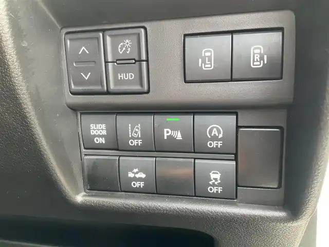 スズキ ソリオ バンディット HV MV 滋賀県 2021(令3)年 3.2万km ピュアホワイトP 車検8年4月まで/スズキセーフティサポート/純正9インチナビ/Bluetooth、DVD、CD、フルセグテレビ/全方位モニター、バックカメラ/ビルトインETC/前後ドライブレコーダー/前席シートヒーター/両側パワースライドドア/ヘッドアップディスプレイ/後部席パーソナルテーブル/純正LEDヘッドライト、LEDフォグランプ/純正15インチアルミホイール/取扱説明書/保証書