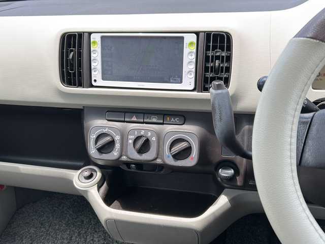 トヨタ パッソ X ユルリ 東京都 2011(平23)年 8.9万km パールホワイト1 横滑り防止機能/TOYOTA純正メモリナビ（NSCP-W61)/・フルセグ・AUX/純正フロアマット/ドアバイザー/スペアキー/ETC/保証書/取扱説明書