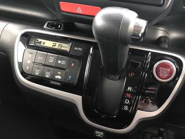 ホンダ Ｎ ＢＯＸ カスタム G ターボ Aパッケージ 愛媛県 2014(平26)年 8.6万km プレミアムゴールドパープルパール 純正８インチ大画面ナビ/フルセグTV Bluetooth DVD SD/両側パワースライドドア/シティブレーキアクティブシステム/ディスチャージヘッドライト〈HID〉/（ロービーム、オートレベリング/オートライトコントロール機構付）/パドルシフト/クルーズコントロール/サイド・カーテンエアバッグ/スマートキー/プッシュスタート/純正１５インチアルミ/ドライブレコーダー