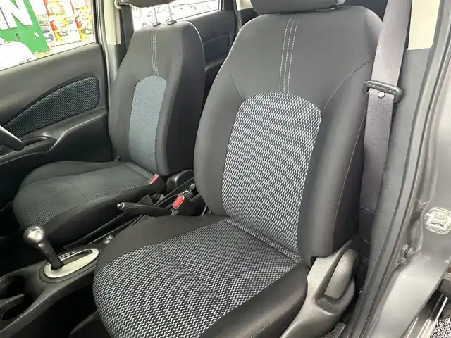 日産 ノート X DIG－S 愛知県 2013(平25)年 12.9万km ダークメタルグレー SDナビ/フルセグテレビ/バックカメラ/アイドリングストップ/ドアバイザー/プッシュスタート/ETC/AAC/アイドリングストップオフ切り替えスイッチ/ヘッドライトレベライザー/Bluetooth/純正フロアマット/スマートキー2本/保証書/取扱説明書