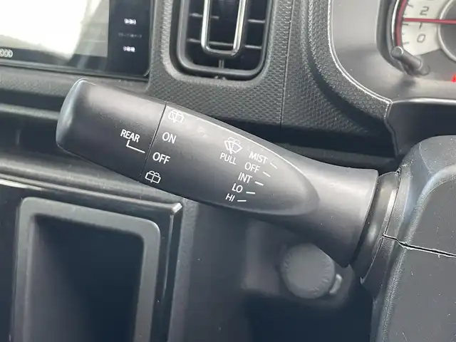スズキ アルト ワークス 静岡県 2016(平28)年 8.1万km パールホワイト RS車高調 /柿本マフラー /MOMOステアリング  /モンスターペダルカバー /社外エアクリ /社外１５インチAW /社外ナビ　/地デジ　　/オートライト /スマートキー /スペアキー /保証書　/取説　