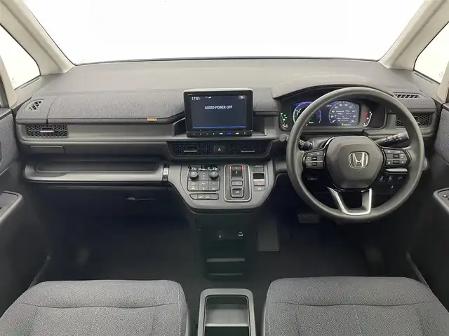 ホンダ ステップワゴン eHEV エアー 愛知県 2023(令5)年 0.9万km プラチナホワイトパール 純正８型ナビ　両側パワスラ　禁煙　ホンダセンシング　バックカメラ　フルセグ　ＤＶＤ　ドラレコ　ＥＴＣ　両側パワスラ　衝突軽減　レーンキープ　誤発進抑制　ＬＥＤオートライト　純正ＡＷ　プッシュスタート