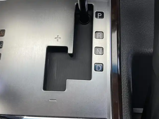 三菱 パジェロ ロング スーパーエクシード 岩手県 2013(平25)年 6.2万km プラチナベージュM/ディープシーグリーンM パートタイム４WD/マニュアルモード付５速AT/3.2リッターディーゼルターボ/本革シート/ロックフォードアコースティックデザインプレミアムサウンドシステム/クルーズコントロール/アクティブスタビリティ＆トラクションコントロール/レインセンサー付きワイパー/オートライト/AC100V100Wコンセント/パワーシート・シートヒーター(前席)/HIDヘッドライト/フロント・リヤフォグランプ/純正SDナビ/フルセグTV/Bluetoothオーディオ接続機能/ステアリングスイッチ/バックカメラ/ヘッドライトウォッシャ/純正18インチアルミホイール/純正フロアマット