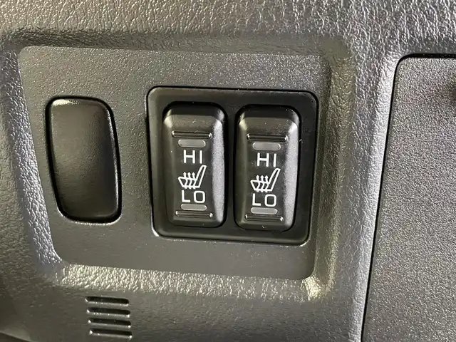 三菱 パジェロ ロング スーパーエクシード 岩手県 2013(平25)年 6.2万km プラチナベージュM/ディープシーグリーンM パートタイム４WD/マニュアルモード付５速AT/3.2リッターディーゼルターボ/本革シート/ロックフォードアコースティックデザインプレミアムサウンドシステム/クルーズコントロール/アクティブスタビリティ＆トラクションコントロール/レインセンサー付きワイパー/オートライト/AC100V100Wコンセント/パワーシート・シートヒーター(前席)/HIDヘッドライト/フロント・リヤフォグランプ/純正SDナビ/フルセグTV/Bluetoothオーディオ接続機能/ステアリングスイッチ/バックカメラ/ヘッドライトウォッシャ/純正18インチアルミホイール/純正フロアマット