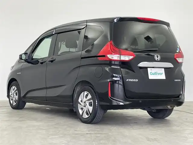 ホンダ フリード ハイブリット G ホンダセンシング 群馬県 2020(令2)年 5.5万km クリスタルブラックパール 社外７インチナビ　バックカメラ　レーダークルーズコントロール　レーンキープアシスト　衝突軽減ブレーキ　両側パワースライドドア　ＬＥＤヘッドライト　オートライト　ビルトインＥＴＣ　コーナーセンサー