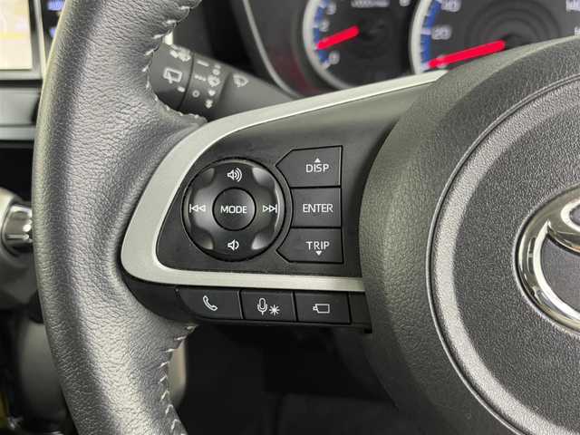 トヨタ ルーミー カスタムG－T 埼玉県 2020(令2)年 2.8万km パールホワイトⅢ 純正ナビ　NSZT-W68T/(Bluetooth/CD/DVD/AM/FM)/地デジフルセグ/全方位カメラ/前後ドライブレコーダー/ETC2.0/アダプティブクルーズコントロール/衝突軽減ブレーキ/クリアランスソナー/運転席・助手席シートヒーター/アイドリングストップ/スポーツモード/電子パーキングシステム/ブレーキホールド/プッシュスタート/ステアリングリモコン/両側パワースライドドア/ロールサンシェード/フロントフォグランプ/ウィンカーミラー/電動格納ミラー/純正フロアマット/純正ドアバイザー/純正15インチアルミホイール