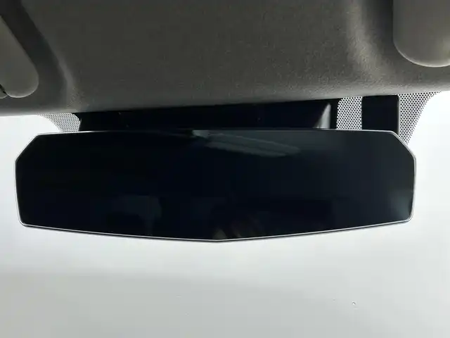 トヨタ ハイエース GL 道央・札幌 2019(令1)年 5.3万km ブラックマイカ ・ワンオーナー/・４WD/・寒冷地仕様/・FLEX仕様/・ALPINE11インチフローディングナビ/　CD/DVD/SD/BT/フルセグ/・ALPINEフリップダウンモニター/・バックカメラ/・ビルトインETC/・衝突軽減ブレーキ/・レーンアシスト/・オートハイビーム/・BARBERO17インチAW/・415コブラ製ステアリング/・415コブラ製内装パネル/・415コブラ製LEDテールレンズ/・Valenti製ハイマウント/・ナスカホワイトレタータイヤ/・FLEX製シートカバー、フロアマット/・FLEX製ベッドキット、テーブルフロア加工/・リアヒーター＆クーラー/・プッシュスタート/・スマートキー/・新車時保証書/・取扱説明書