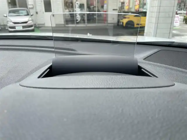 三菱 エクリプス クロス ＰＨＥＶ P 東京都 2021(令3)年 4.4万km パール ワンオーナー/e-アシスト（衝突回避パッケージ）/純正SDナビ フルセグTV/全周囲カメラ　バックカメラ/サンルーフ/ブラックハーフレザーシート/シートヒーター（前席）/パワーシート（D席）/ステアリングヒーター/ヘッドアップディスプレイ/レーダークルーズコントロール/車線逸脱警報システム/誤発進抑制機能/後側方車両検知システム/後退時車両検知システム/パドルシフト/AC1500Wコンセント/スペアキー/保証書＆取扱説明書
