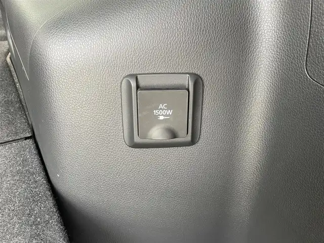 三菱 エクリプス クロス ＰＨＥＶ P 東京都 2021(令3)年 4.4万km パール ワンオーナー/e-アシスト（衝突回避パッケージ）/純正SDナビ フルセグTV/全周囲カメラ　バックカメラ/サンルーフ/ブラックハーフレザーシート/シートヒーター（前席）/パワーシート（D席）/ステアリングヒーター/ヘッドアップディスプレイ/レーダークルーズコントロール/車線逸脱警報システム/誤発進抑制機能/後側方車両検知システム/後退時車両検知システム/パドルシフト/AC1500Wコンセント/スペアキー/保証書＆取扱説明書
