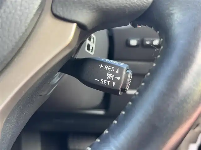 レクサス ＮＸ 300h Iパッケージ 徳島県 2017(平29)年 3万km ソニッククォーツ 純正ナビ/（ラジオ/DISC/USB/SD/フルセグ/BT/VTR/AUX）/バックカメラ/D/N席パワーシート/シートメモリ/ビルトインETC2.0/ステアリングヒーター/D/N席シートヒーター/パドルシフト/オートブレーキホールド/前後ドライブレコーダー/追従式クルーズコントロール/ブラインドスポットモニター/LEDヘッドライト/純正18インチアルミホイール/パワーバックドア