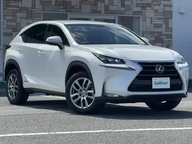 レクサス ＮＸ 300h Iパッケージ 徳島県 2017(平29)年 3万km ソニッククォーツ 純正ナビ/（ラジオ/DISC/USB/SD/フルセグ/BT/VTR/AUX）/バックカメラ/D/N席パワーシート/シートメモリ/ビルトインETC2.0/ステアリングヒーター/D/N席シートヒーター/パドルシフト/オートブレーキホールド/前後ドライブレコーダー/追従式クルーズコントロール/ブラインドスポットモニター/LEDヘッドライト/純正18インチアルミホイール/パワーバックドア