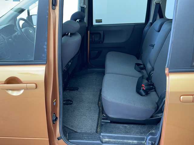 日産 ラフェスタ 20S 兵庫県 2005(平17)年 8.5万km ソレイユオレンジ ・AM/FM/CD/MD/・サンルーフ/・ETC/・ABS/・ハロゲンライト/・リモコンキー/・オートエアコン/・純正フロアマット/・ウォークスルー/・両側スライドドア/・電動格納ミラー/・サイドバイザー/・Wエアバッグ/・保証書/・取扱説明書