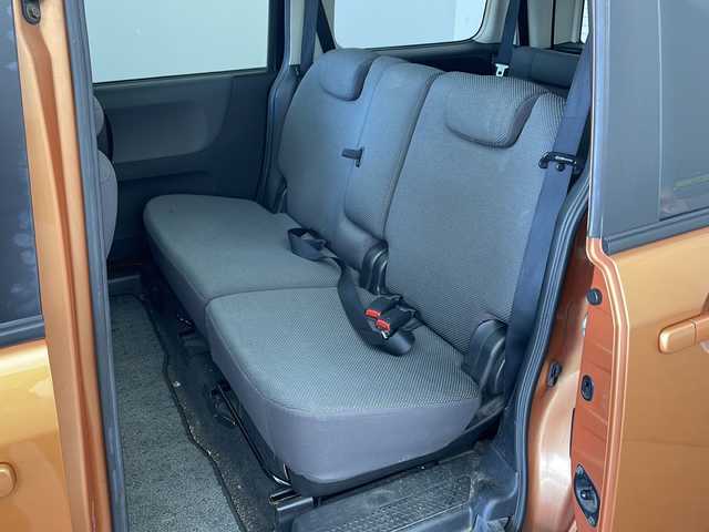 日産 ラフェスタ 20S 兵庫県 2005(平17)年 8.5万km ソレイユオレンジ ・AM/FM/CD/MD/・サンルーフ/・ETC/・ABS/・ハロゲンライト/・リモコンキー/・オートエアコン/・純正フロアマット/・ウォークスルー/・両側スライドドア/・電動格納ミラー/・サイドバイザー/・Wエアバッグ/・保証書/・取扱説明書