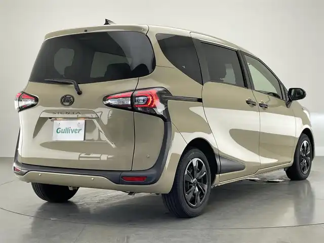 トヨタ シエンタ G グランパー 愛知県 2020(令2)年 1.9万km ベージュ 社外9インチナビ/トヨタセーフティセンス/後席モニター/両側パワースライドドア/ステアリングヒーター/シートヒーター/LEDオートライト/フォグランプ/バックカメラ/ETC/前後ドライブレコーダー/コーナーセンサー/フルセグTV/DVD/衝突被害軽減ブレーキ/カーテンエアバック/禁煙車