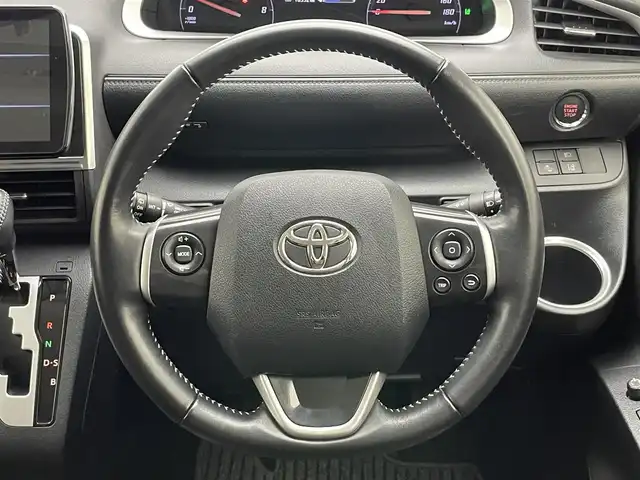 トヨタ シエンタ G グランパー 愛知県 2020(令2)年 1.9万km ベージュ 社外9インチナビ/トヨタセーフティセンス/後席モニター/両側パワースライドドア/ステアリングヒーター/シートヒーター/LEDオートライト/フォグランプ/バックカメラ/ETC/前後ドライブレコーダー/コーナーセンサー/フルセグTV/DVD/衝突被害軽減ブレーキ/カーテンエアバック/禁煙車