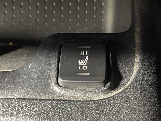 トヨタ カローラツーリング ハイブリッド ダブルバイビー 神奈川県 2021(令3)年 5.4万km ブラックマイカ/ホワイトパールクリスタルシャイン 2トーン ワンオーナー/純正ディスプレイオーディオ/（USB/BT/フルセグTV）/バックカメラ/ハーフレザーシート/前席シートヒーター/PCS/LTA/ACC/PKSB/RSA/LEDヘッドライト/オートライト/オートハイビーム/フォグランプ/電動パーキング/ブレーキオートホールド/前方ドライブレコーダー/プッシュスタート/スマートキー/純正17インチアルミホイール/新車時保証書/取扱説明書/スペアキー