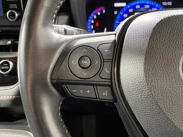 トヨタ カローラツーリング ハイブリッド ダブルバイビー 神奈川県 2021(令3)年 5.4万km ブラックマイカ/ホワイトパールクリスタルシャイン 2トーン ワンオーナー/純正ディスプレイオーディオ/（USB/BT/フルセグTV）/バックカメラ/ハーフレザーシート/前席シートヒーター/PCS/LTA/ACC/PKSB/RSA/LEDヘッドライト/オートライト/オートハイビーム/フォグランプ/電動パーキング/ブレーキオートホールド/前方ドライブレコーダー/プッシュスタート/スマートキー/純正17インチアルミホイール/新車時保証書/取扱説明書/スペアキー