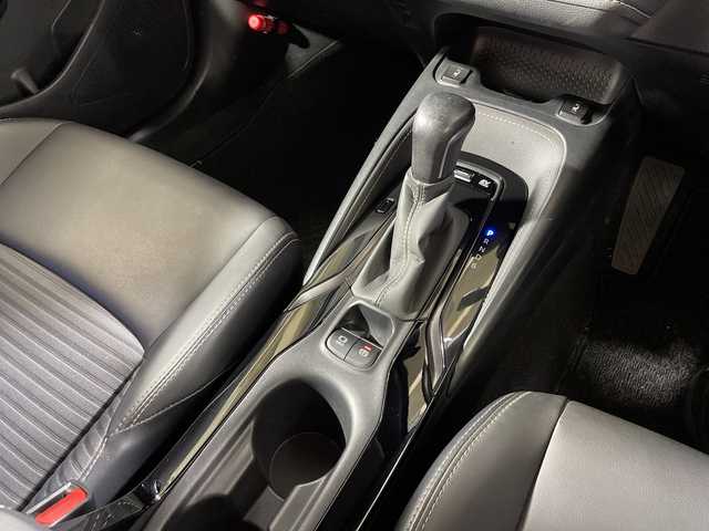 トヨタ カローラツーリング ハイブリッド ダブルバイビー 神奈川県 2021(令3)年 5.4万km ブラックマイカ/ホワイトパールクリスタルシャイン 2トーン ワンオーナー/純正ディスプレイオーディオ/（USB/BT/フルセグTV）/バックカメラ/ハーフレザーシート/前席シートヒーター/PCS/LTA/ACC/PKSB/RSA/LEDヘッドライト/オートライト/オートハイビーム/フォグランプ/電動パーキング/ブレーキオートホールド/前方ドライブレコーダー/プッシュスタート/スマートキー/純正17インチアルミホイール/新車時保証書/取扱説明書/スペアキー