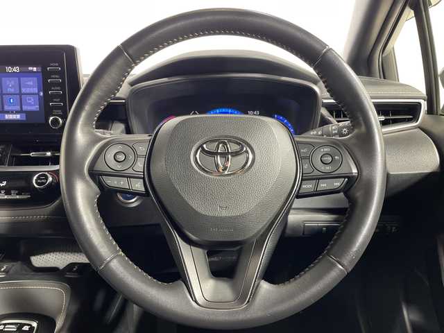 トヨタ カローラツーリング ハイブリッド ダブルバイビー 神奈川県 2021(令3)年 5.4万km ブラックマイカ/ホワイトパールクリスタルシャイン 2トーン ワンオーナー/純正ディスプレイオーディオ/（USB/BT/フルセグTV）/バックカメラ/ハーフレザーシート/前席シートヒーター/PCS/LTA/ACC/PKSB/RSA/LEDヘッドライト/オートライト/オートハイビーム/フォグランプ/電動パーキング/ブレーキオートホールド/前方ドライブレコーダー/プッシュスタート/スマートキー/純正17インチアルミホイール/新車時保証書/取扱説明書/スペアキー