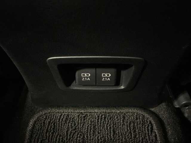 トヨタ カローラツーリング ハイブリッド ダブルバイビー 神奈川県 2021(令3)年 5.4万km ブラックマイカ/ホワイトパールクリスタルシャイン 2トーン ワンオーナー/純正ディスプレイオーディオ/（USB/BT/フルセグTV）/バックカメラ/ハーフレザーシート/前席シートヒーター/PCS/LTA/ACC/PKSB/RSA/LEDヘッドライト/オートライト/オートハイビーム/フォグランプ/電動パーキング/ブレーキオートホールド/前方ドライブレコーダー/プッシュスタート/スマートキー/純正17インチアルミホイール/新車時保証書/取扱説明書/スペアキー