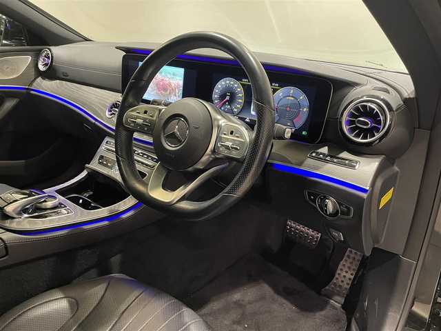 メルセデス・ベンツ ＣＬＳ２２０ｄ スポーツ エクスクルーシブPKG 愛知県 2020(令2)年 5.5万km 黒 パノラミックスライディングルーフ　/Ｂｕｒｍｅｓｔｅｒサウンド　/ヘッドアップディスプレイ　/３６０度カメラ　/ＬＥＤヘッドライト/レーダーセーフティーパッケージ/　ＡＣＣ　/ＬＤＷ　/ＬＫＡ　/ＢＳＷ　/ＥＴＣ２．０