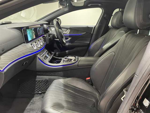 メルセデス・ベンツ ＣＬＳ２２０ｄ スポーツ エクスクルーシブPKG 愛知県 2020(令2)年 5.5万km 黒 パノラミックスライディングルーフ　/Ｂｕｒｍｅｓｔｅｒサウンド　/ヘッドアップディスプレイ　/３６０度カメラ　/ＬＥＤヘッドライト/レーダーセーフティーパッケージ/　ＡＣＣ　/ＬＤＷ　/ＬＫＡ　/ＢＳＷ　/ＥＴＣ２．０